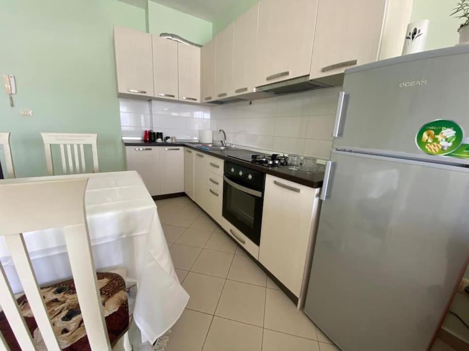 Gold Key Apartments, Durres Beach Esterno foto