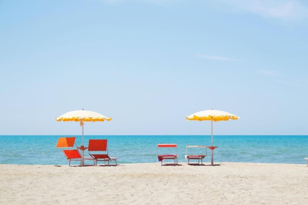 Gold Key Apartments, Durres Beach Esterno foto